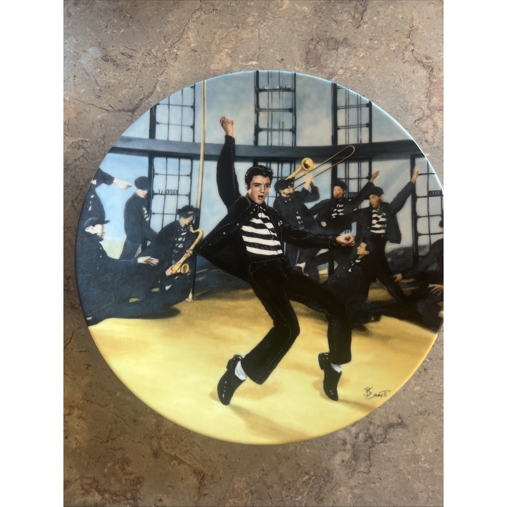 ELVIS PRESLEY Looking At A Legend JAILHOUSE ROCK 1989 Collectible Plate